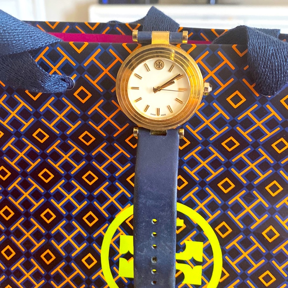 Tory Burch classic T Ladies Quarts watch